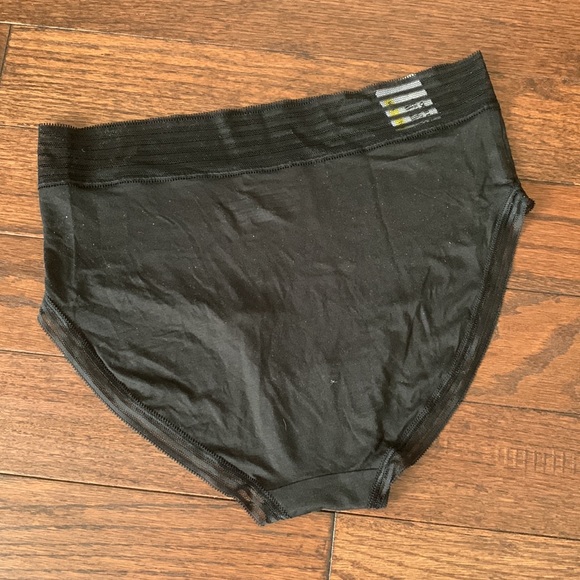 NWT💗🆕Calvin Klein women underwear M - Picture 2 of 4